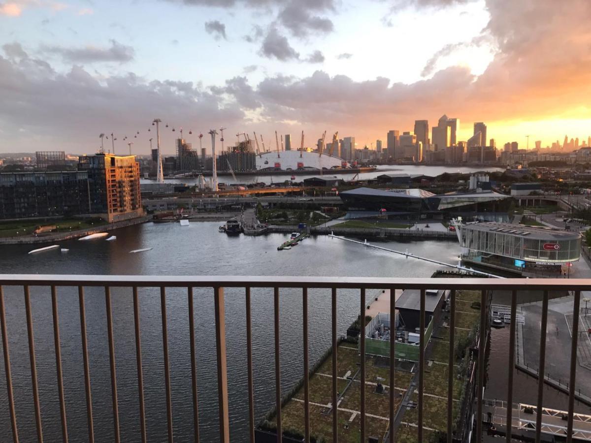 Excel Stunning 3 Bedrooms Apartment